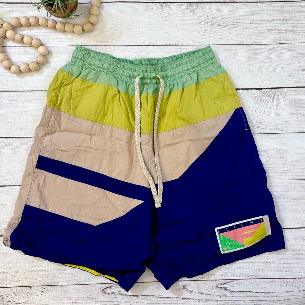 🌾‎ Nike Colorblock Flight Shorts
